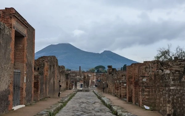 Co navštívit v Itálii - Neapol a Pompeje